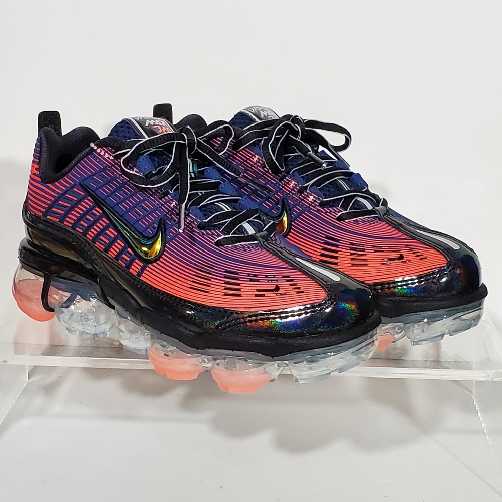 NWOB Nike Air Vapormax 360 Magic Ember Holographic